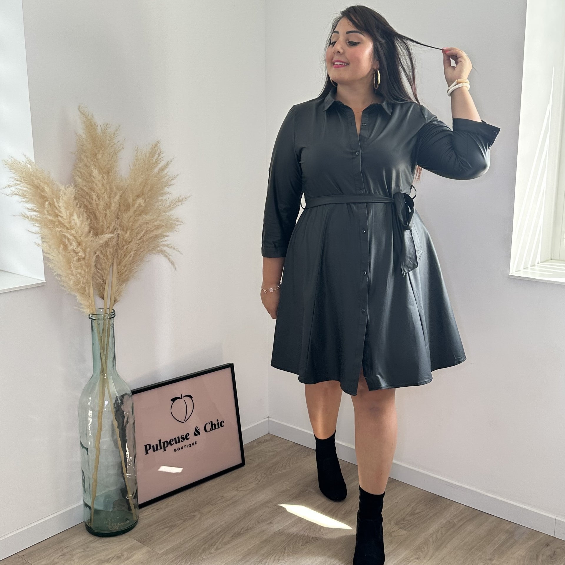 Comment défroisser une pièce en similicuir ? PULPEUSE ET CHIC BOUTIQUE