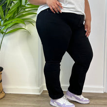 Charger l'image dans la galerie, Jean noir mom fit replié sur le bas