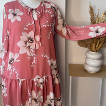 Charger l'image dans la galerie, Robe tunique à fleurs