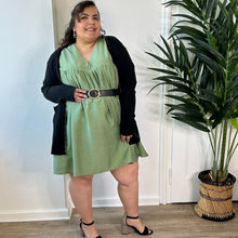 Charger l'image dans la galerie, Gilet vert d’eau à bordure dorée en coton