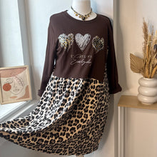 Charger l'image dans la galerie, Robe sweat léopard marron