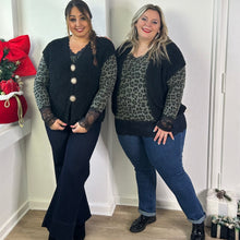 Charger l'image dans la galerie, Top léopard à détail dentelle kaki