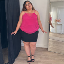 Charger l'image dans la galerie, Débardeur fluide à col dentelle fuchsia