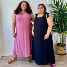 Charger l'image dans la galerie, Robe longue bretelles à noeud rose