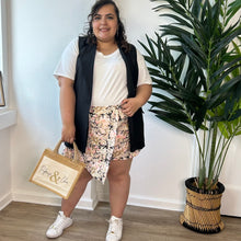 Charger l'image dans la galerie, Jupe short fleuris noir et rose - EDITION LIMITEE