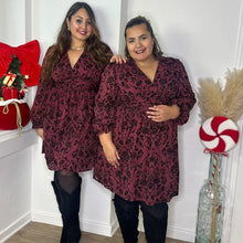 Charger l'image dans la galerie, Robe brodée bordeaux et noir