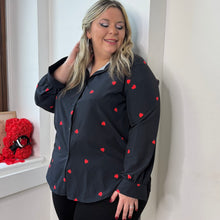 Charger l'image dans la galerie, Chemisier coeur rouge