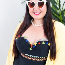 Charger l'image dans la galerie, Maillot de bain une pièce à pompons noir