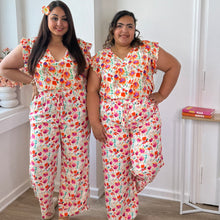 Charger l'image dans la galerie, Blouse fluide éclat de fleurs
