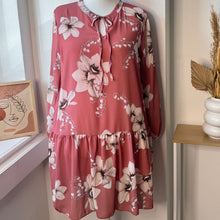 Charger l'image dans la galerie, Robe tunique à fleurs
