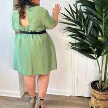 Charger l&#39;image dans la galerie, Robe-short courte fluide kaki
