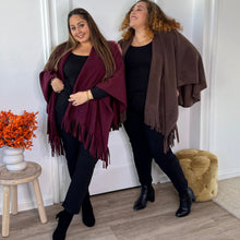 Charger l&#39;image dans la galerie, Cape oversize marron
