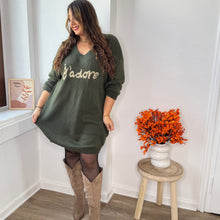 Charger l&#39;image dans la galerie, Robe pull J’ADORE kaki - Exclusivité Pulpeuse et Chic
