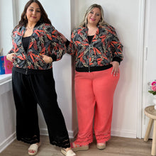 Charger l'image dans la galerie, Veste bomber jungle multicolore
