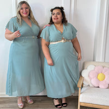 Charger l'image dans la galerie, Robe longue chic vert sauge col plissé

