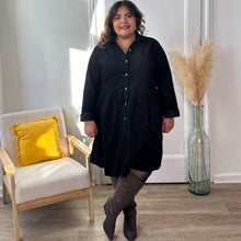 Charger l'image dans la galerie, ⁠Robe chemise velours noir
