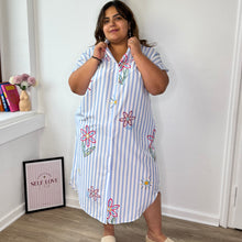 Charger l&#39;image dans la galerie, Robe chemise à rayures bleu ciel - EN COTON - ÉDITION LIMITÉE
