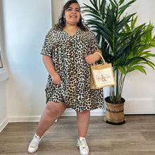 Charger l&#39;image dans la galerie, Robe-short léopard jungle chic
