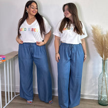 Charger l'image dans la galerie, Pantalon fluide couleur jean (convient pour +1m65)
