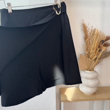 Charger l'image dans la galerie, Jupe short boucle doré

