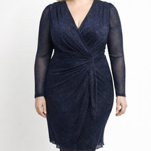 Charger l'image dans la galerie, Robe brillante marine chic - ÉDITION LIMITÉE
