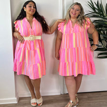 Charger l&#39;image dans la galerie, Robe courte rayée rose en gaze de coton
