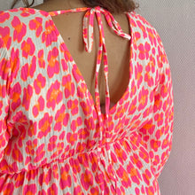 Charger l&#39;image dans la galerie, Robe longue léopard fluo en coton (EXISTE AUSSI EN VERSION COURTE SANS LE DOS OUVERT)
