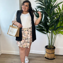 Charger l&#39;image dans la galerie, Jupe short fleuris noir et rose - EDITION LIMITEE
