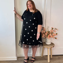 Charger l'image dans la galerie, Robe marguerite noire en tulle
