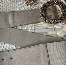 Charger l'image dans la galerie, Ceinture élastique boucle tressée
