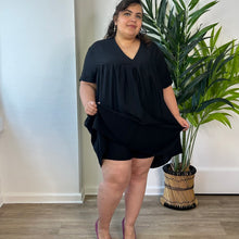 Charger l&#39;image dans la galerie, Robe-short courte fluide noire

